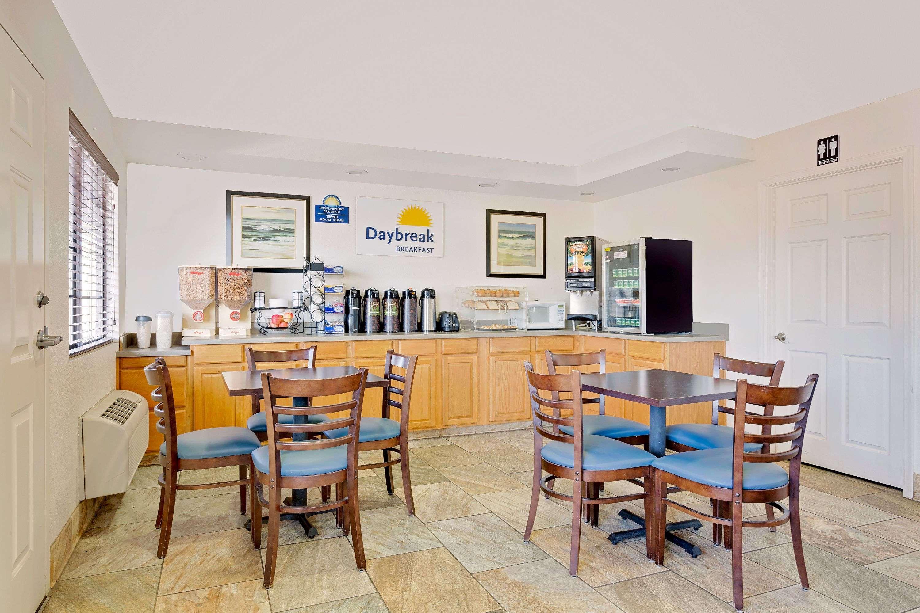 Days Inn & Suites By Wyndham Needles Exteriér fotografie