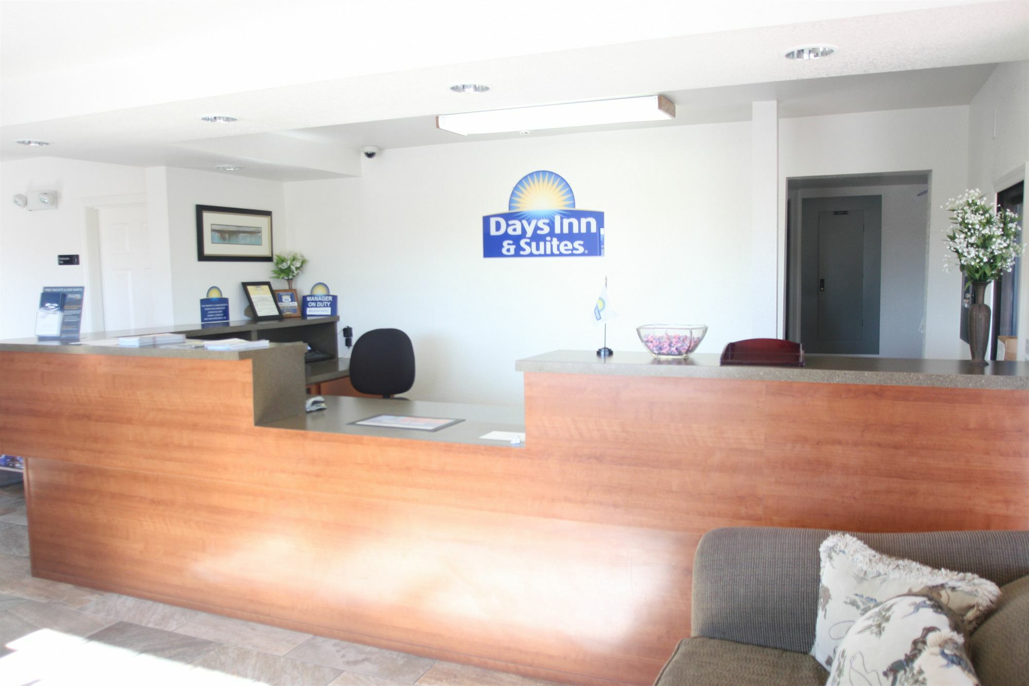 Days Inn & Suites By Wyndham Needles Exteriér fotografie